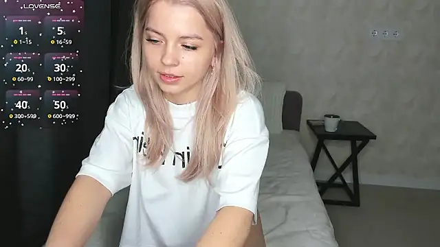 Snapshot of MinionFriend chatting on January 10, 2026, 11:38 am MinionFriend online show from January 10, 2026, 11:38 am