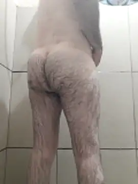 rolaaa2000 online show from March 19, 2026, 2:33 am