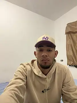 youngalexofficial online show from January 12, 2026, 2:40 am