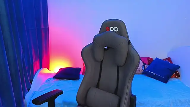 Snapshot of lucidangelok1 chatting on April 4, 2026, 4:08 am lucidangelok1 online show from April 4, 2026, 4:08 am