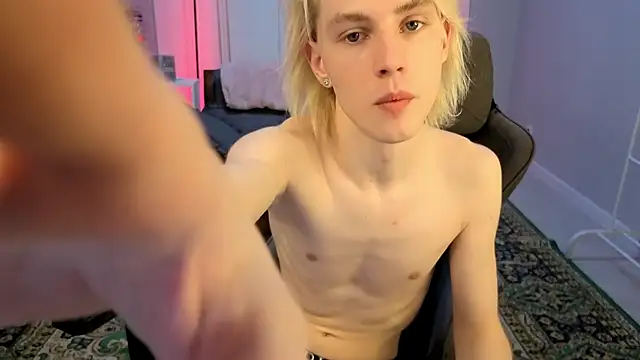 lucidangelok1 online show from February 25, 2026, 1:22 pm