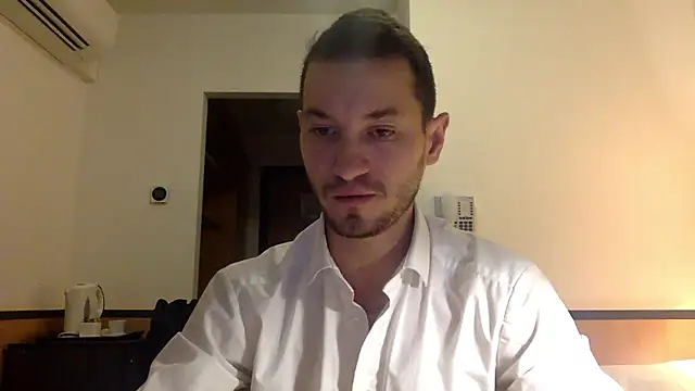 batschi0512 online show from January 15, 2026, 10:57 pm