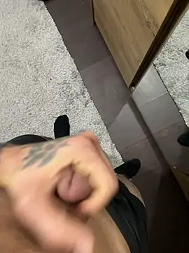 Snapshot of alexandrxlxx chatting on February 22, 2026, 1:52 am alexandrxlxx online show from February 22, 2026, 1:52 am