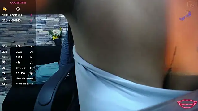 miaaboobs online show from March 8, 2026, 1:25 pm