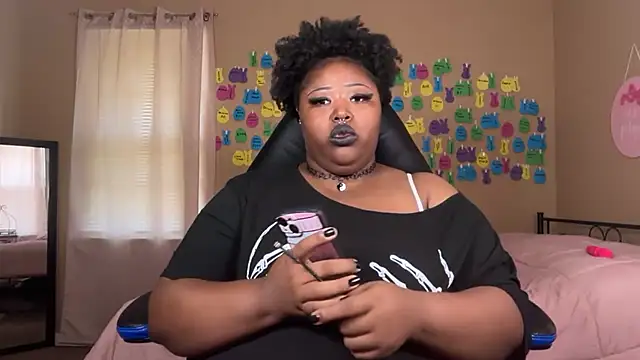 Snapshot of Chocolatebunnyxx96 chatting on June 24, 2026, 5:55 pm Chocolatebunnyxx96 online show from June 24, 2026, 5:55 pm