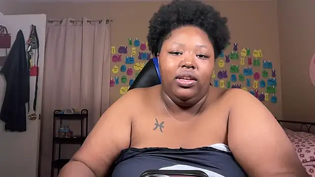 Snapshot of Chocolatebunnyxx96 chatting on July 14, 2026, 2:05 am Chocolatebunnyxx96 online show from July 14, 2026, 2:05 am