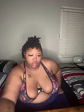 Chocolatebunnyxx96 online show from April 24, 2026, 3:19 am