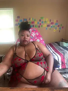 Snapshot of Chocolatebunnyxx96 chatting on May 8, 2026, 4:22 pm Chocolatebunnyxx96 online show from May 8, 2026, 4:22 pm