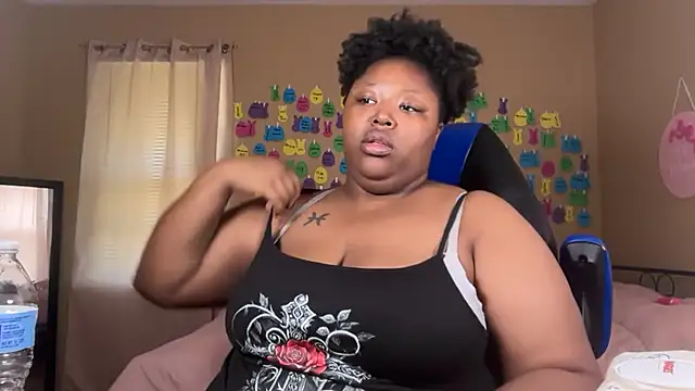 Snapshot of Chocolatebunnyxx96 chatting on June 23, 2026, 5:44 pm Chocolatebunnyxx96 online show from June 23, 2026, 5:44 pm