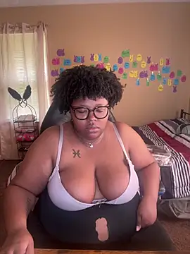 Snapshot of Chocolatebunnyxx96 chatting on May 21, 2026, 2:47 pm Chocolatebunnyxx96 online show from May 21, 2026, 2:47 pm