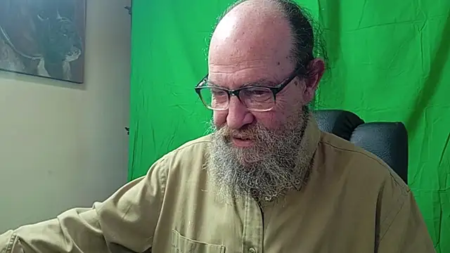 Snapshot of Uncle_Hottie chatting on March 24, 2026, 4:40 pm Uncle Hottie online show from March 24, 2026, 4:40 pm