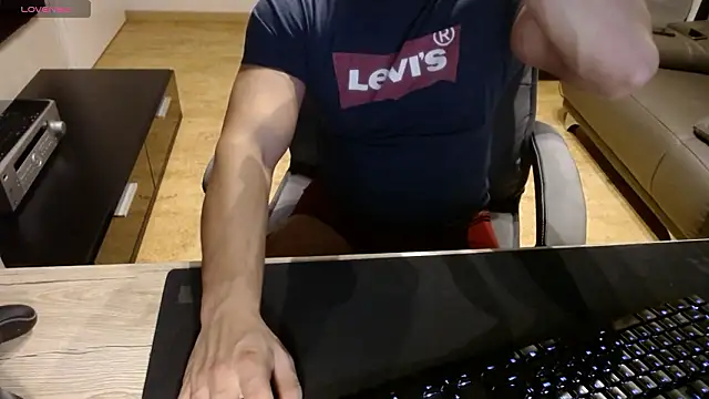 Snapshot of sensualman90 chatting on March 14, 2026, 9:43 pm sensualman90 online show from March 14, 2026, 9:43 pm