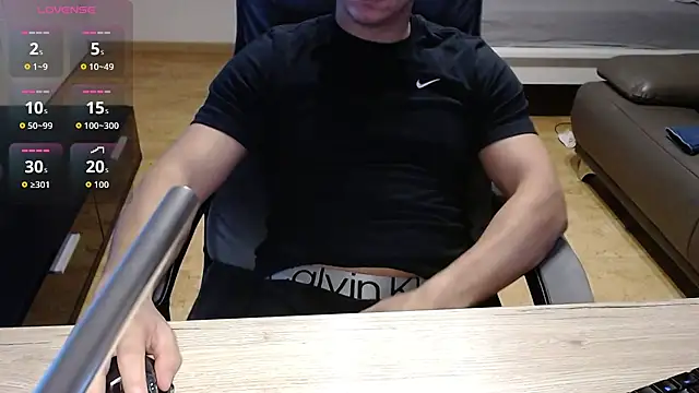 Snapshot of sensualman90 chatting on February 24, 2026, 10:43 pm sensualman90 online show from February 24, 2026, 10:43 pm