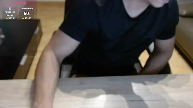 Snapshot of sensualman90 chatting on February 20, 2026, 11:17 pm sensualman90 online show from February 20, 2026, 11:17 pm