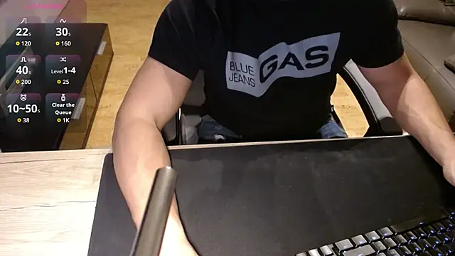 Snapshot of sensualman90 chatting on March 19, 2026, 10:10 pm sensualman90 online show from March 19, 2026, 10:10 pm