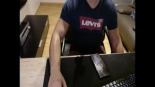 Snapshot of sensualman90 chatting on March 15, 2026, 9:33 pm sensualman90 online show from March 15, 2026, 9:33 pm