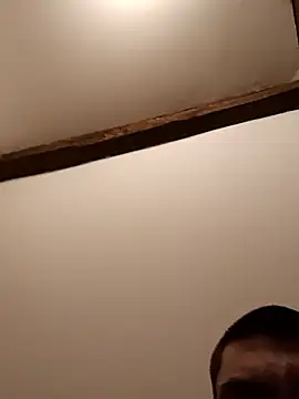 Snapshot of Anuslarge chatting on January 13, 2026, 4:33 pm Anuslarge online show from January 13, 2026, 4:33 pm