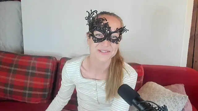 Snapshot of SexyMarlen4u chatting on January 16, 2025, 2:08 pm SexyMarlen4u online show from January 16, 2025, 2:08 pm