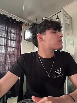 MaxStar26 online show from April 11, 2026, 1:15 pm