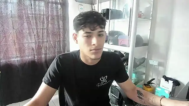 MaxStar26 online show from January 16, 2026, 1:26 pm