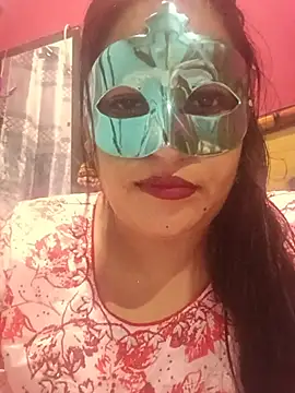 Snapshot of 01Roshani chatting on July 20, 2026, 6:32 pm 01Roshani online show from July 20, 2026, 6:32 pm