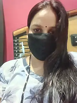 Snapshot of 01Roshani chatting on June 28, 2026, 7:47 am 01Roshani online show from June 28, 2026, 7:47 am