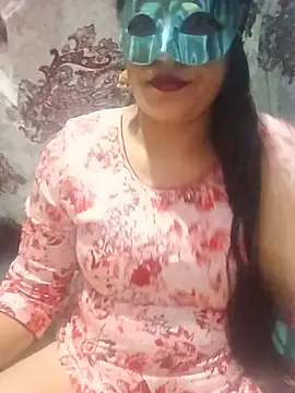 Snapshot of 01Roshani chatting on July 21, 2026, 7:59 pm 01Roshani online show from July 21, 2026, 7:59 pm