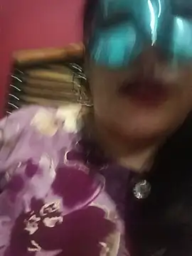 Snapshot of 01Roshani chatting on July 24, 2026, 6:26 pm 01Roshani online show from July 24, 2026, 6:26 pm