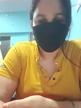 Snapshot of 01Roshani chatting on June 29, 2026, 10:15 am 01Roshani online show from June 29, 2026, 10:15 am