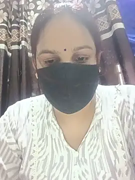 Snapshot of 01Roshani chatting on July 7, 2026, 10:30 am 01Roshani online show from July 7, 2026, 10:30 am