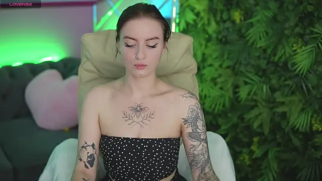 AlexaFleur online show from July 25, 2026, 6:10 am