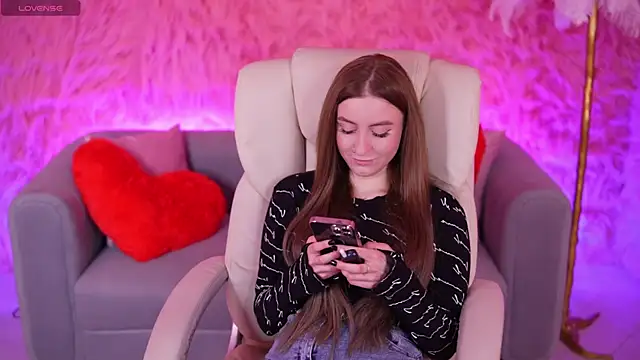 AlexaFleur online show from March 6, 2026, 7:58 am