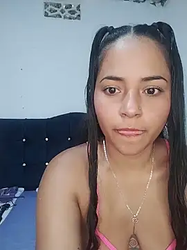 Snapshot of Maliha_21 chatting on April 13, 2026, 8:13 pm Maliha 21 online show from April 13, 2026, 8:13 pm