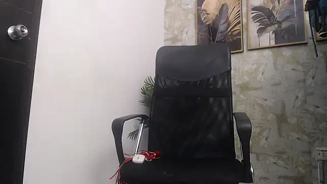 Helen Novoa online show from March 10, 2026, 6:34 pm