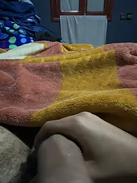 Snapshot of pitsho51 chatting on March 15, 2026, 12:28 am pitsho51 online show from March 15, 2026, 12:28 am