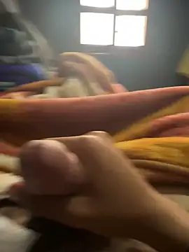 Snapshot of pitsho51 chatting on April 2, 2026, 11:17 am pitsho51 online show from April 2, 2026, 11:17 am