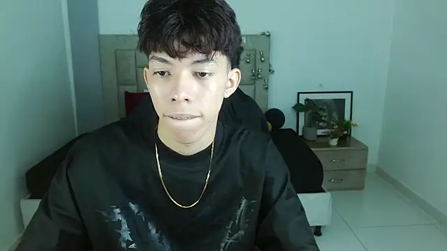 Nico  fox123 online show from January 18, 2026, 5:27 pm