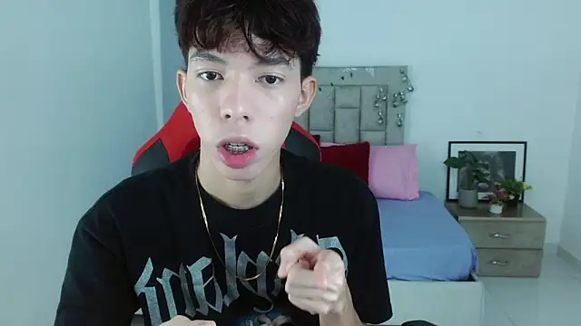 Nico  fox123 online show from February 3, 2026, 6:13 pm