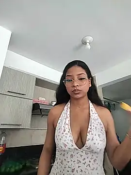 Snapshot of KATALINA_SANTANA_ chatting on June 27, 2026, 6:47 pm KATALINA SANTANA online show from June 27, 2026, 6:47 pm