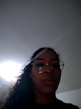 Snapshot of KATALINA_SANTANA_ chatting on February 25, 2026, 11:37 pm KATALINA SANTANA online show from February 25, 2026, 11:37 pm