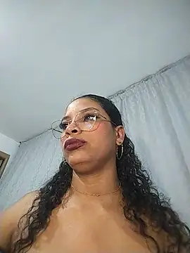 Snapshot of KATALINA_SANTANA_ chatting on June 23, 2026, 12:52 am KATALINA SANTANA online show from June 23, 2026, 12:52 am