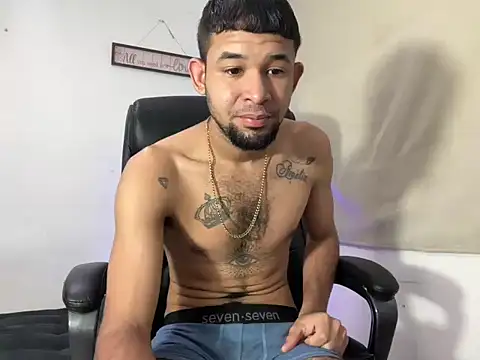 Snapshot of enyel_100 chatting on March 27, 2026, 5:58 pm enyel 100 online show from March 27, 2026, 5:58 pm