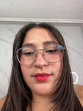 CrystalFairy007 online show from June 6, 2026, 4:50 am