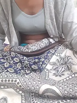 Royal Gril online show from January 31, 2026, 7:12 pm