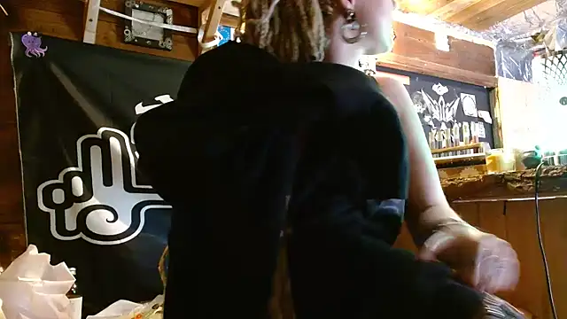 spiralhokkaido23 online show from March 7, 2026, 9:05 am