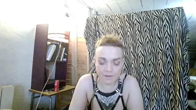 Snapshot of spiralhokkaido23 chatting on January 15, 2026, 9:23 am spiralhokkaido23 online show from January 15, 2026, 9:23 am