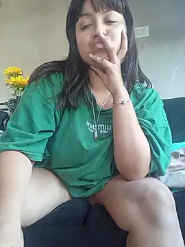 Snapshot of dulce_marrr chatting on April 13, 2026, 4:33 pm dulce marrr online show from April 13, 2026, 4:33 pm