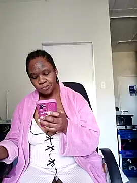 Snapshot of princess-boobz chatting on May 11, 2026, 6:48 am princess-boobz online show from May 11, 2026, 6:48 am
