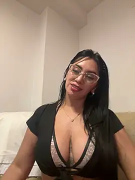 nataliia queen  online show from March 14, 2026, 11:22 pm