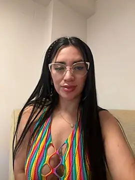 nataliia queen  online show from May 5, 2026, 5:32 am